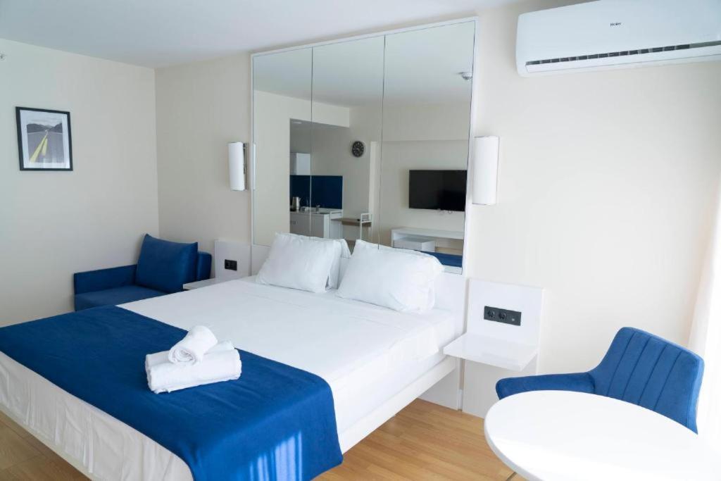 Best House Orbi City Aparthotel Batumi Kültér fotó