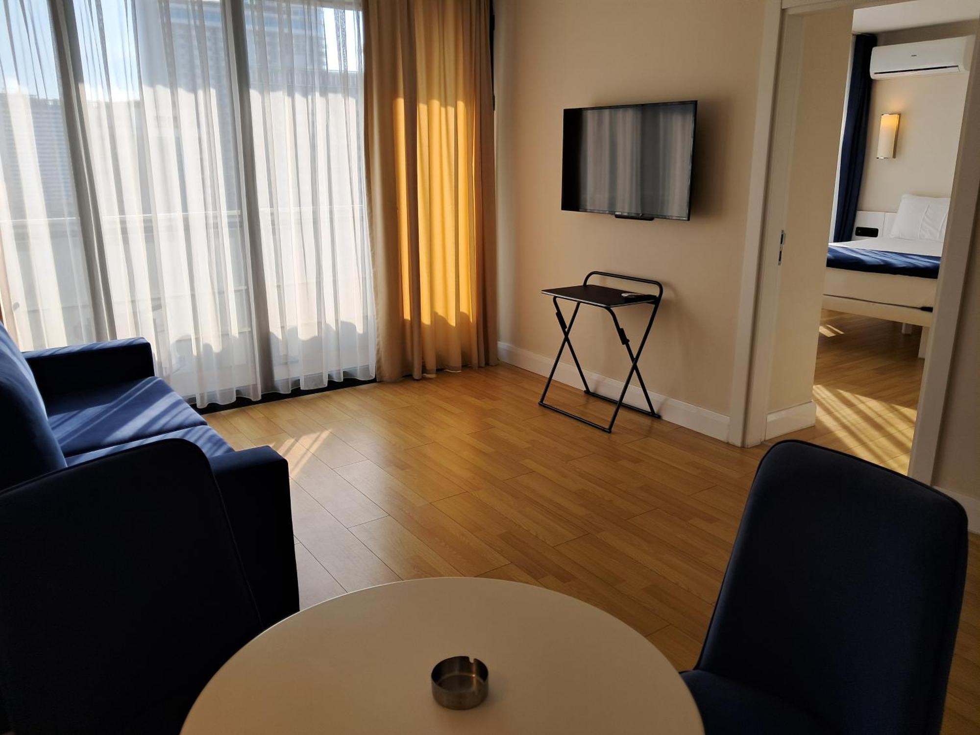 Best House Orbi City Aparthotel Batumi Kültér fotó
