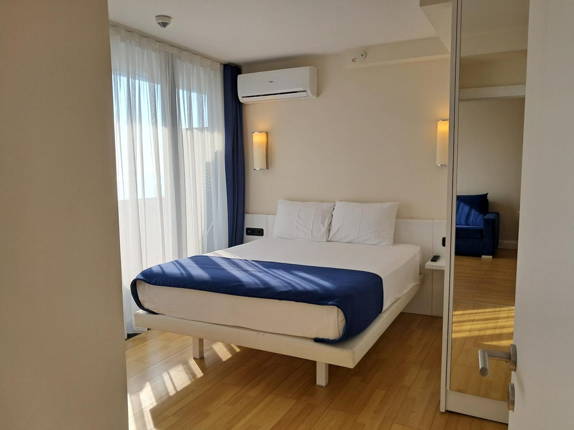 Best House Orbi City Aparthotel Batumi Kültér fotó